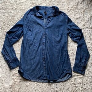 Ann Taylor Blue Chambray Button Down Shirt